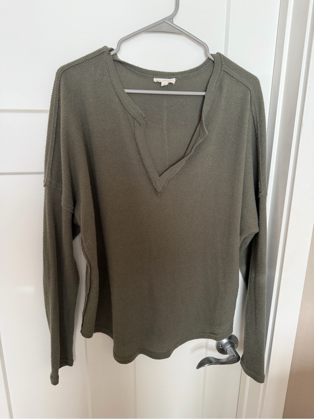 Blu Pepper Olive V-Neck Long Sleeve Knit Top